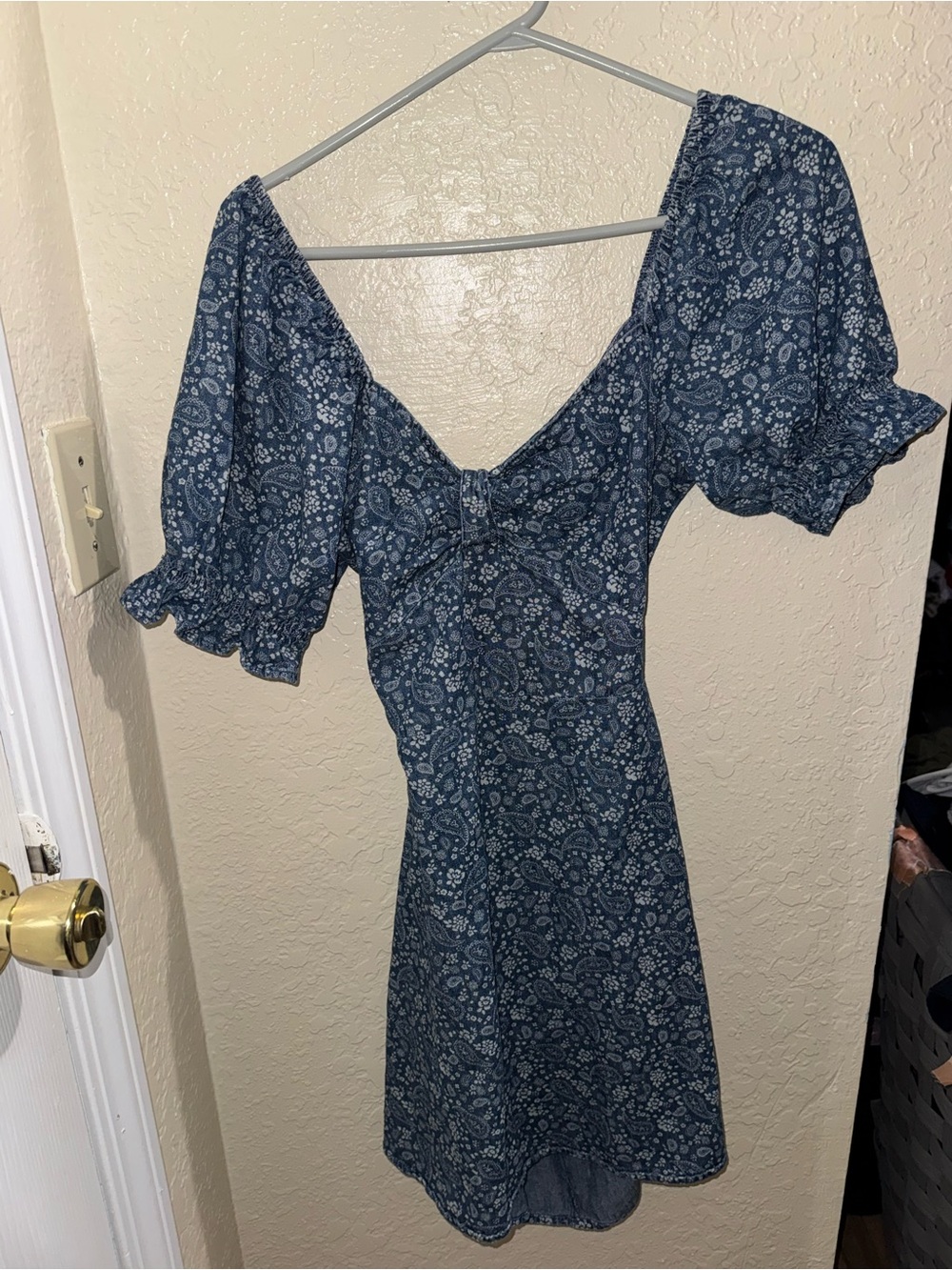 Express Blue Floral Puff-Sleeve Mini Dress